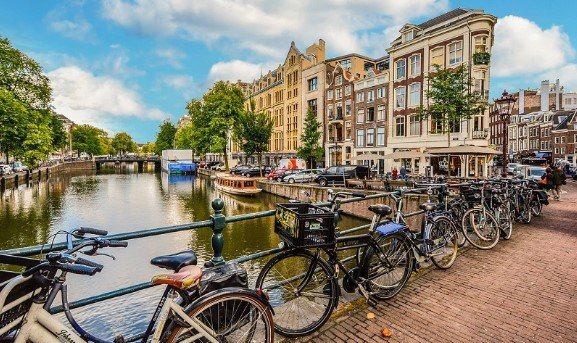 Roteiro com crianças  - Amsterdam é conhecida por ser a cidade das bicicletas!
